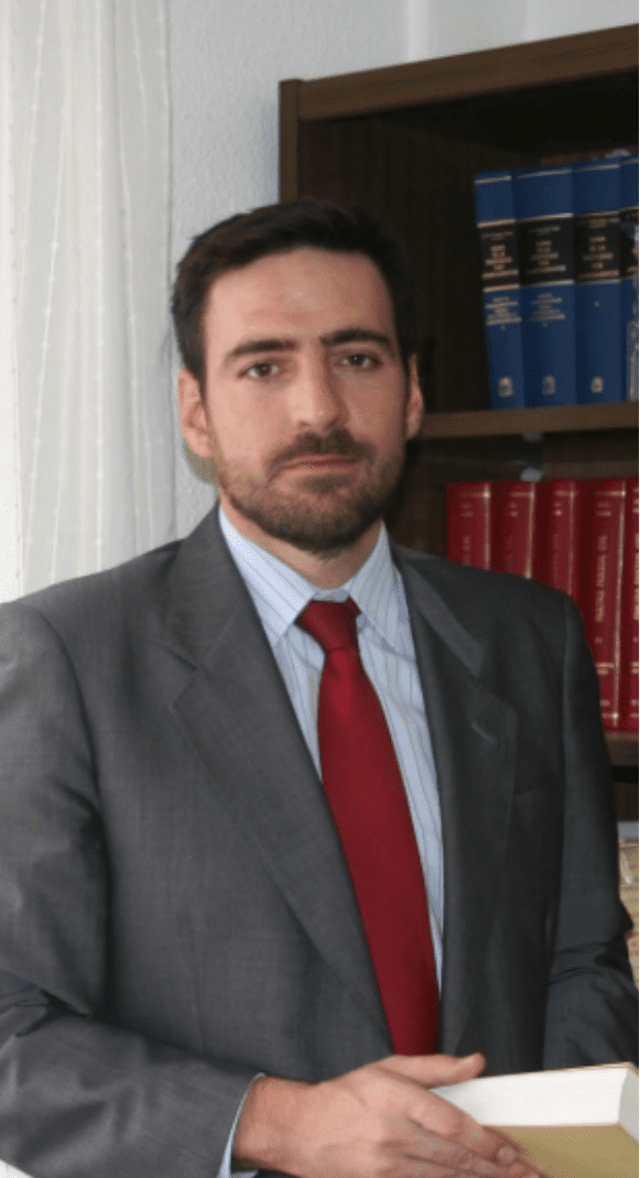 Villa Surveyors recommends: Miguel Urrutia, English speaking lawyer in Spain
